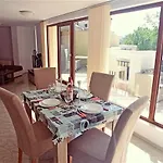 Diamond Palace Apartment