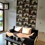 Diamond Palace Апартаменты *