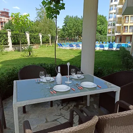 Diamond Palace Apartment Sunny Beach