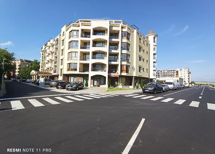 Diamond Palace Slăntjev Brjag